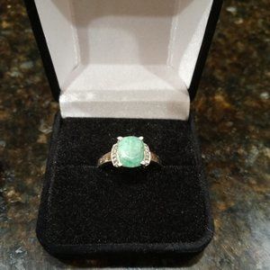 5.60 cttw NWOT Emerald & Diamond Ring